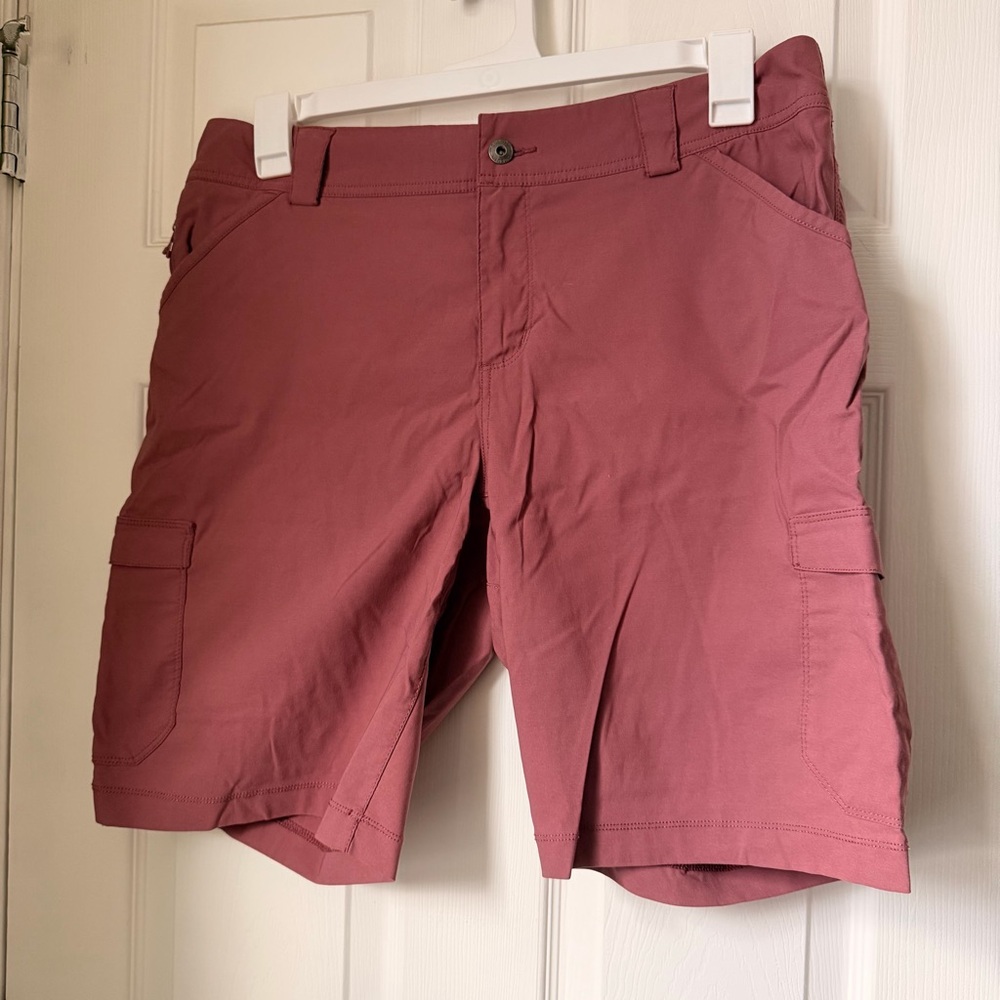 Women’s dry on the fly Duluth Trading Co Women's Cargo Shorts in dusty rose
